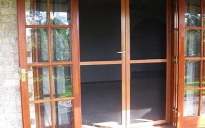 Szúnyogháló típusok – melyik a legjobb választás ajtóra és ablakra?